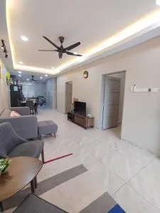 5 Blossom Loveu Homestay - Kampong Kuala Sawah