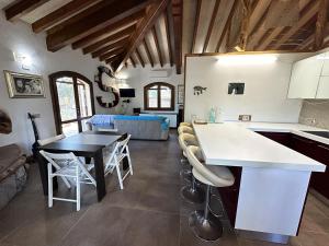 Casa 248 con ampio giardino a Calasetta img16