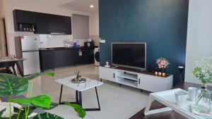 NEW Sunway Greenfield Home 2-6pax 5mins to Sunway Pyramid