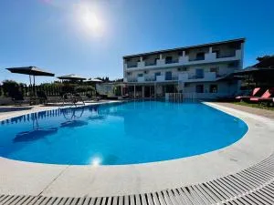 Melitsa corfu hotel - (( Sgoúrna ))