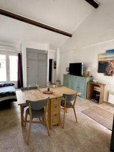 Maisons de vacances Maison 50 m de la plage : photos des chambres
