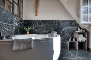 Le Splendide Collégiale Saint André