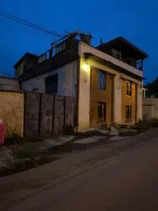 Villa Family - Manavi