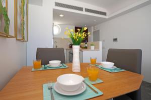 Jenny - Beachfront Apartment