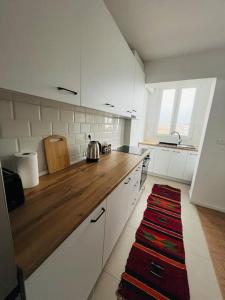 Modern apt near city centre