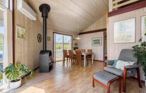 Beautiful Home In Tarm With Wifi