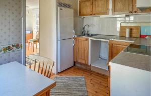 Lovely Home In Löttorp With Wifi