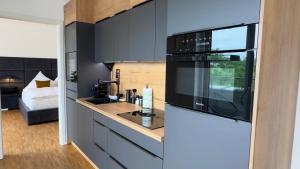 ARYVE Boutique-Apartment DRESDNER PENTHOUSE mit Dachterrasse - Tiefgaragenstellplätze - Design-Interieur