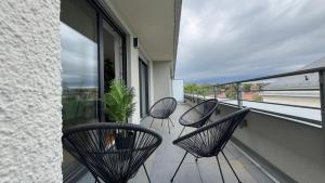 ARYVE Boutique-Apartment DRESDNER PENTHOUSE mit Dachterrasse - Tiefgaragenstellplätze - Design-Interieur