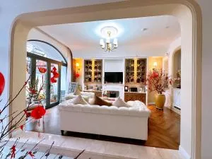 Moon Homestay - Thôn Kim Long (1)