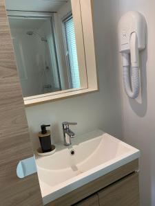 Maisons de vacances Location de vacances en campagne avec acces piscine : photos des chambres