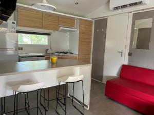 Maisons de vacances Location de vacances en campagne avec acces piscine : photos des chambres