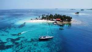 73ft Family Sailing Yacht with Crew - all inclusive - Ailingandí