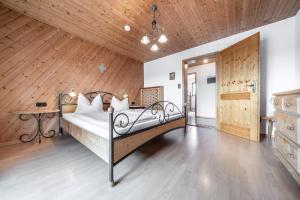 Ferienwohnungen Haus Heiss