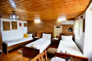 Guesthouse Alvaro Kadiu