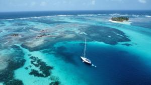 73ft Family Sailing Yacht with Crew -inclusive