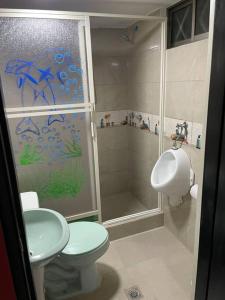 Apartamento frente a la policía