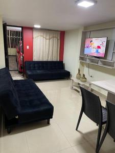 Apartamento frente a la policía