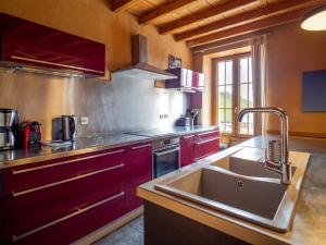 Chalets Chalet,14 p, 230m2,sauna,billard,source : photos des chambres