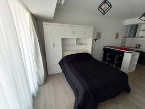 Dreamt brand new apartment, Soñado mono-ambiente nuevo