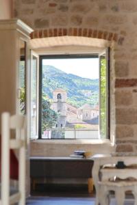 Old Town View - Sunny, Bright & Quiet