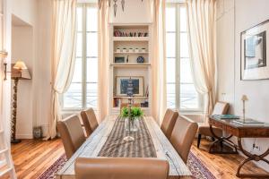 Luxury typical Parisian flat - 6 guests - 5 min from Louvre