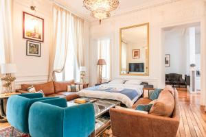 Luxury typical Parisian flat - 6 guests - 5 min from Louvre