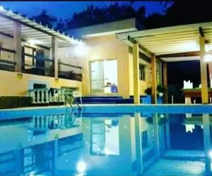 Chácara com Piscina em Guararema - Remédios