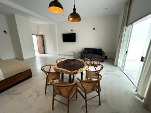 Espectacular Penthouse 1 frente al Hotel California