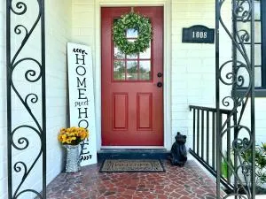 Farm-style Ocala Home - Burbank