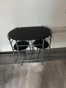 Exclusive Lakeside Apartment