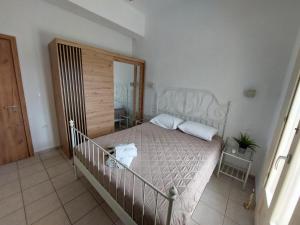 Maritinas house in Vroutsi