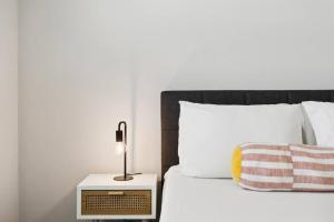 Gleaming Contemporary Home in Buckeye with Pool,BBQ