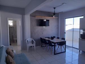 Suites e Kitnets praia Iriri