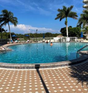 La Bella Vita on Marco - 1802 South Seas Tower 3