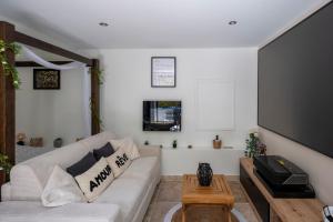 Appartements Honey Moon - studio romantique Jacuzzi et ecran cinema : photos des chambres