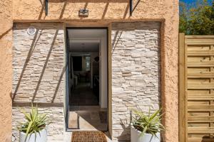 Appartements Honey Moon - studio romantique Jacuzzi et ecran cinema : photos des chambres