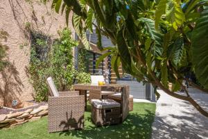 Appartements Honey Moon - studio romantique Jacuzzi et ecran cinema : photos des chambres