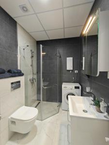 Home Art Apartments-Free Parking-City Center