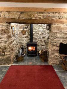 Cubert Nr Newquay Traditional 16th century cottage