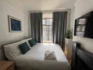 Cosy 3BR Home, Near Local Pubs & Fast M42-M5 Access