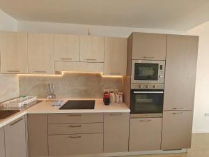 Seabreeze Serenity Dragonara Horizon Residence