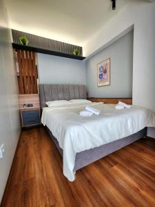 District Apartment with Free Parking