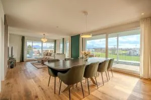 Visionary Hospitality Rothenburg, Lucerne - Premium Apartments with Free Parking, Washer, Kitchen, Terrace, 15' City - Sempach Station