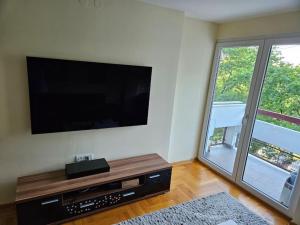 Alex&Buba (FREE private parking)