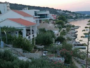 Seaside holiday house Sevid, Trogir - 23061