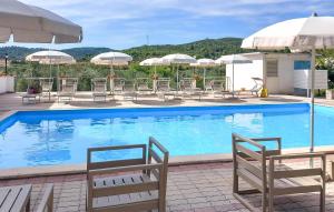 Beautiful Apartment In Vieste With Wifi
