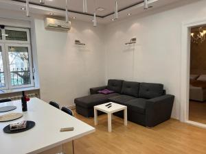 Life & Work in Belgrade Centre with FREE parking!