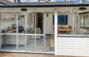 2 Bedroom Stunning Home In Bergkvara