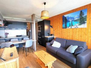 Appartements Grand studio renove, confort moderne, balcon sud, proche ski et randonnees - FR-1-393-172 : photos des chambres